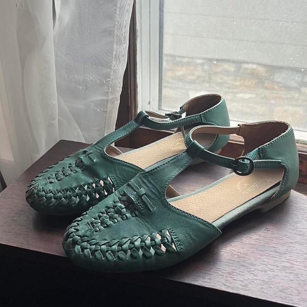 Seychelles Teal Moccasin Sandals, Size 7.5